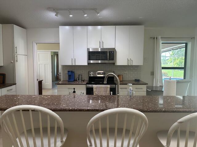 Building Photo - 1420 Chapparel Way