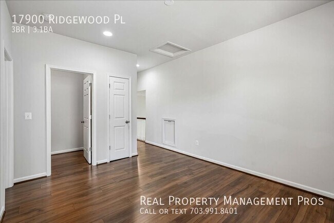Building Photo - 17900 Ridgewood Pl