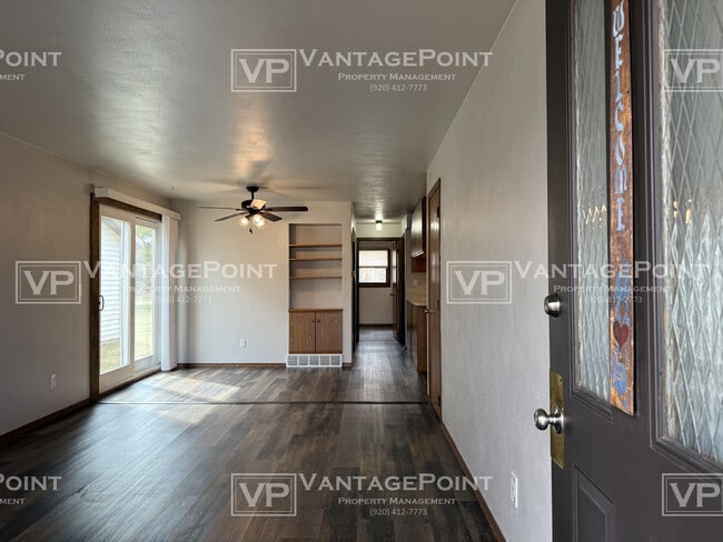 Building Photo - 2719 N Locust St