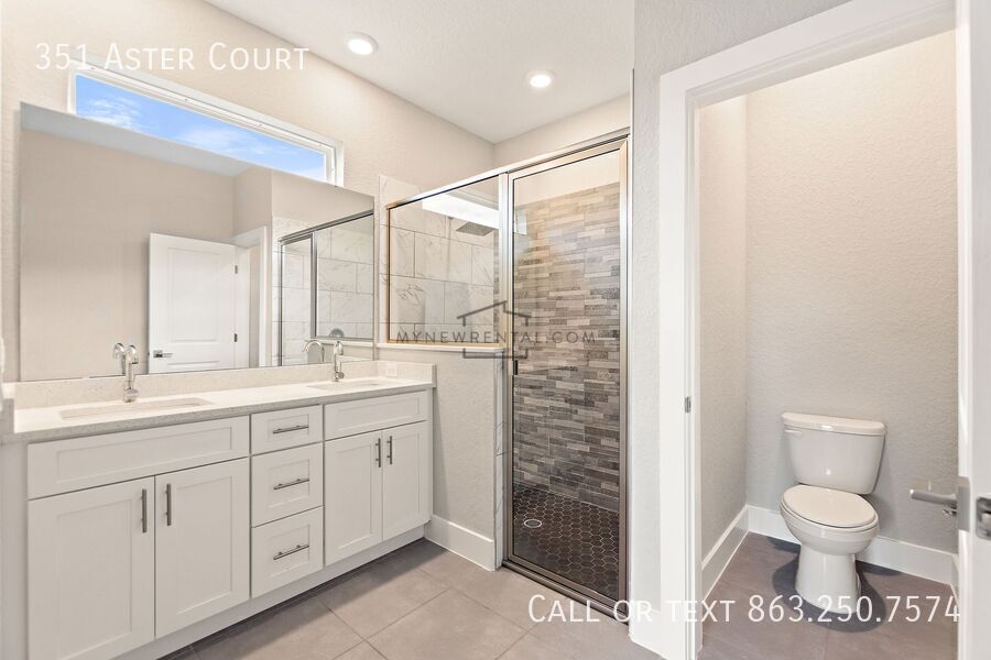 Building Photo - 351 Aster Ct