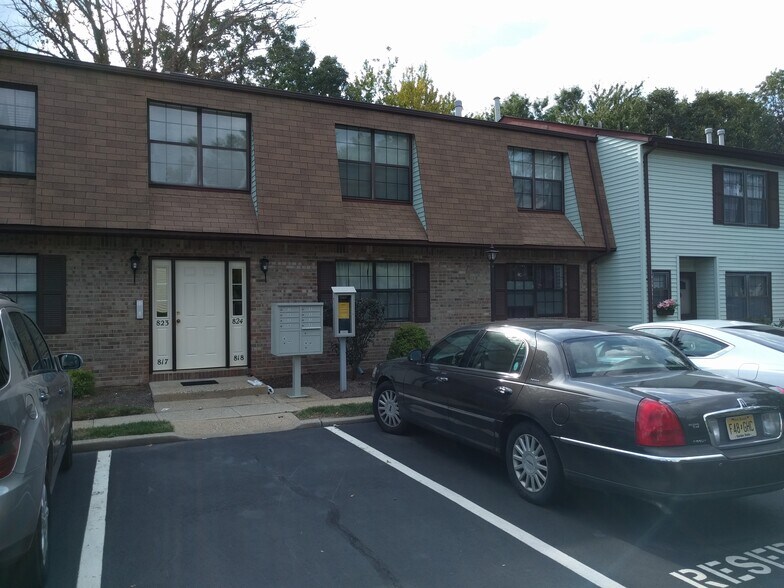 Secured Entrance - 824 Orlando St