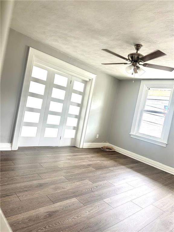 Building Photo - 804 Main St