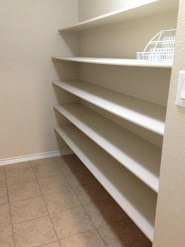 Building Photo - 5845 Pinebrook Dr