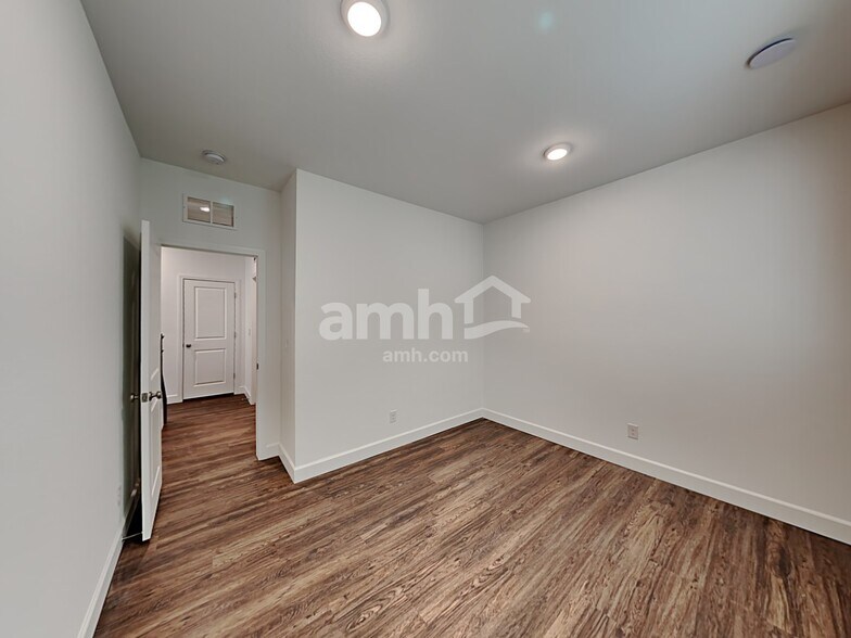 Building Photo - 9123 Taft Point Ct