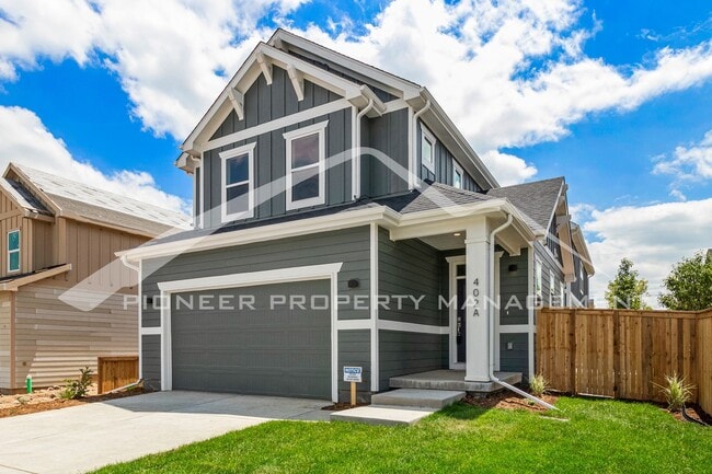 Building Photo - Beautiful Home with 2 Car Garage and Central A/C