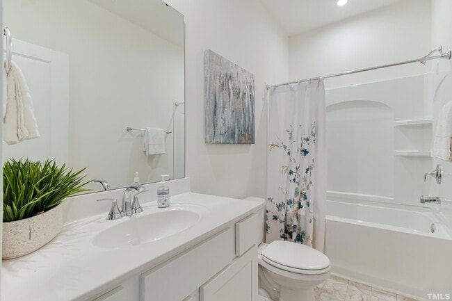 Building Photo - 95 Suhani Ln