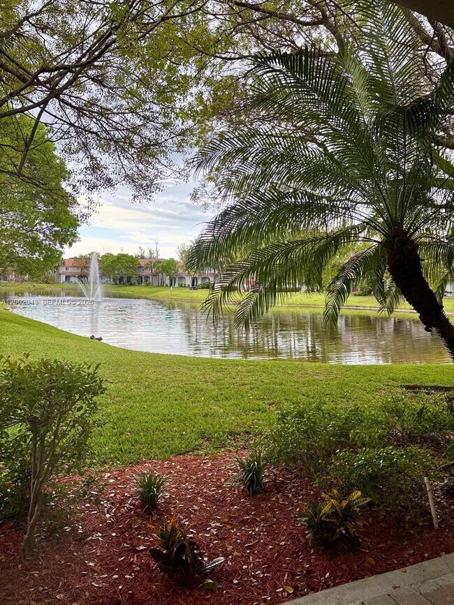 Building Photo - 2741 SW 83rd Ave