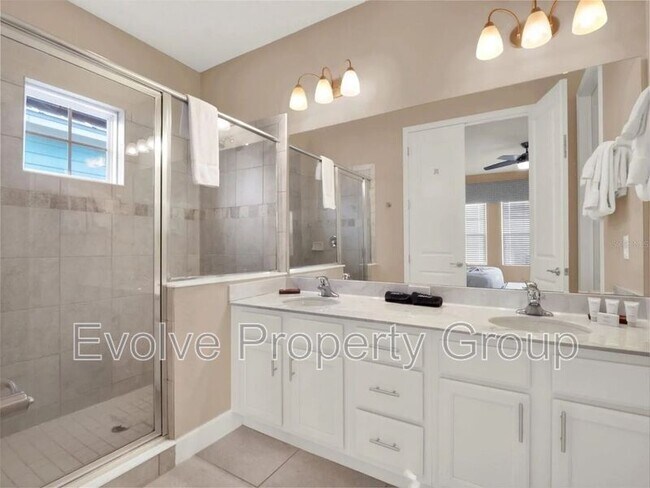 Building Photo - 1449 Fairview Cir