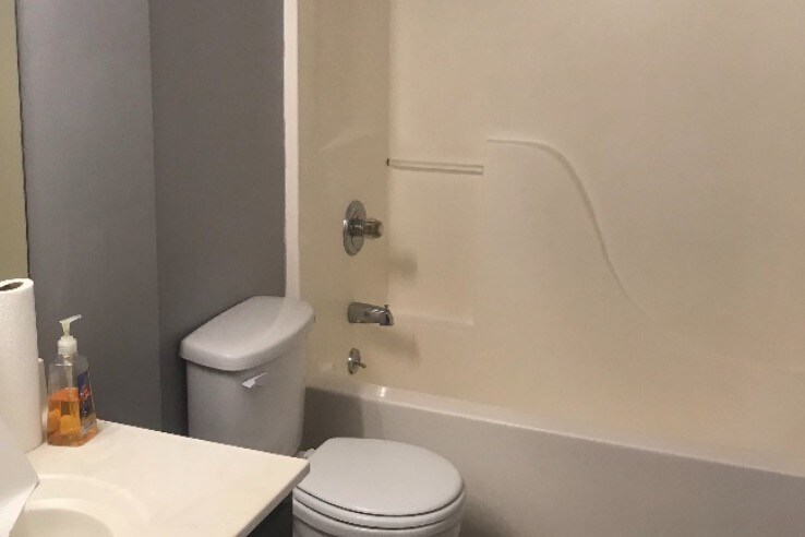 Building Photo - 305 Fletcher St