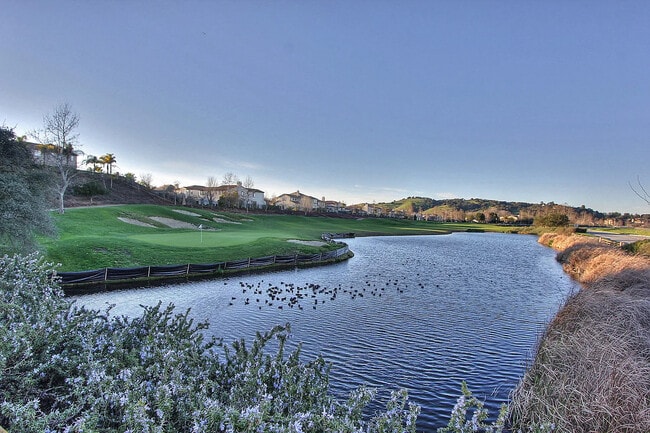 Building Photo - 2490 Muirfield Way