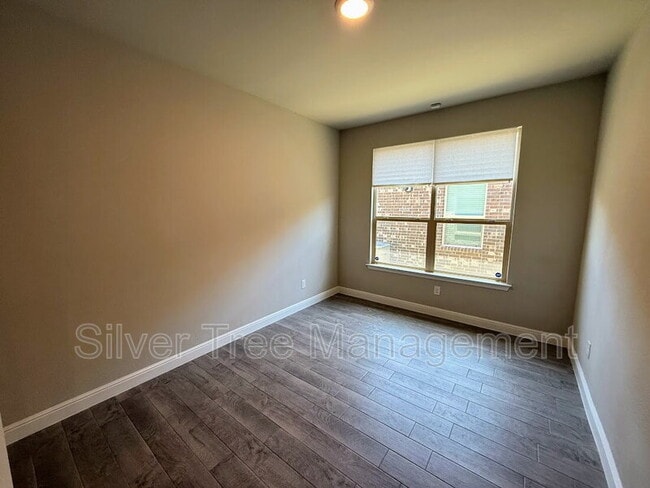 Building Photo - 10921 Rockchapel Dr