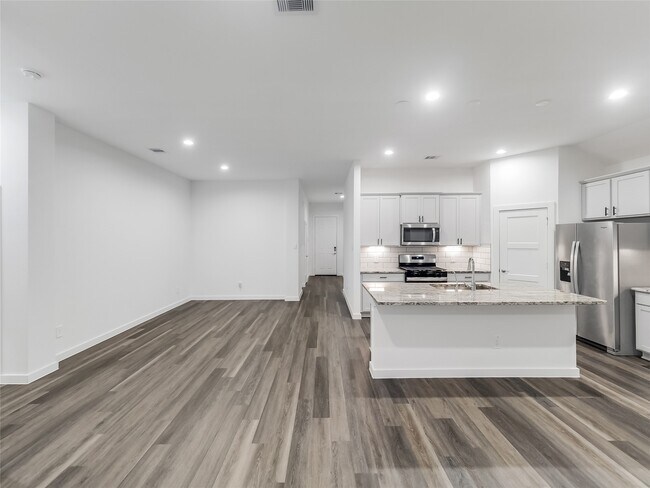 Building Photo - 387 Westlake Terrace Dr