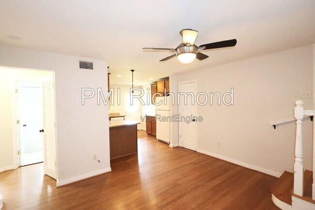 Building Photo - 513 S Harrison St