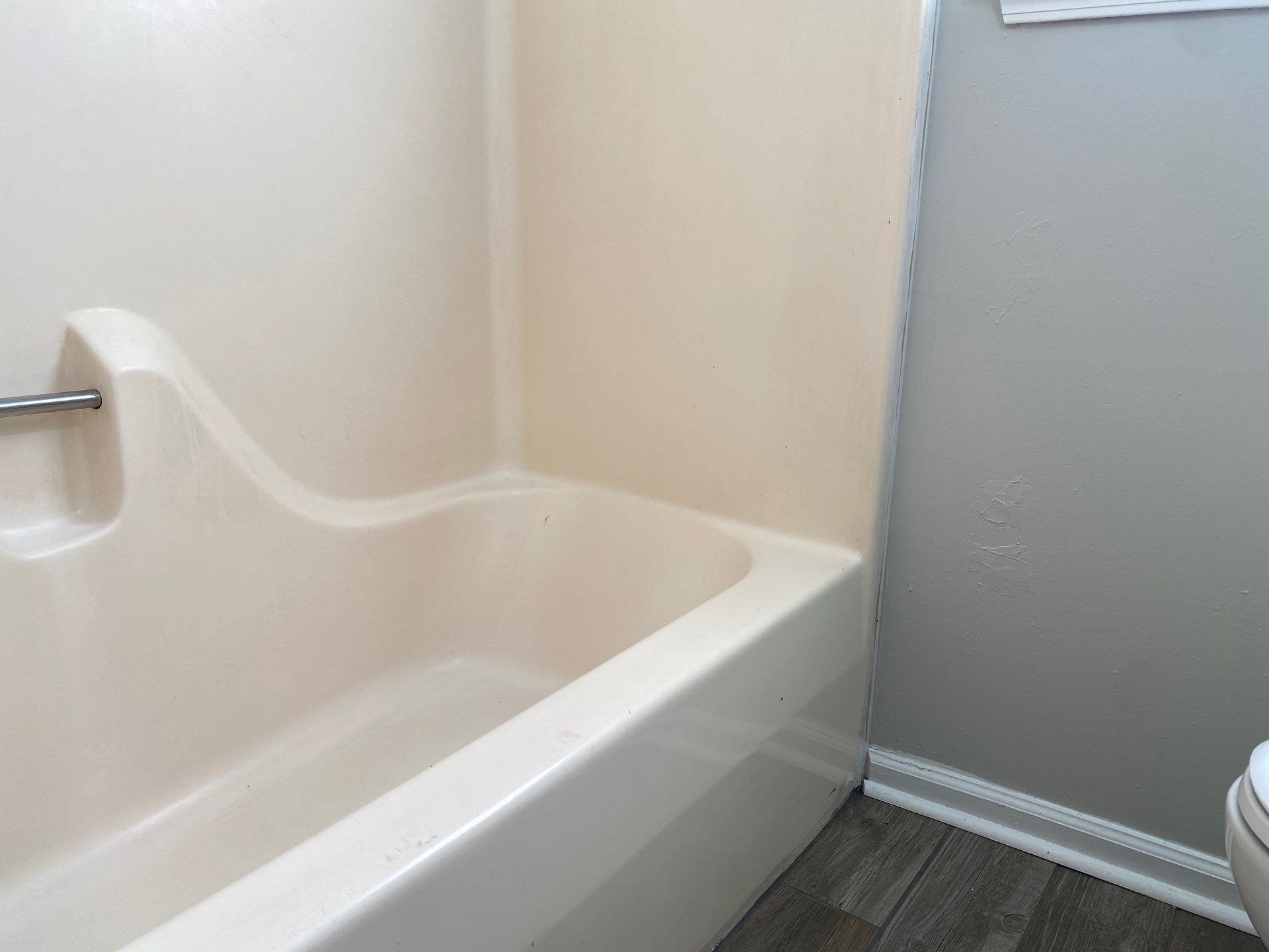 Building Photo - 79 Iris Dr