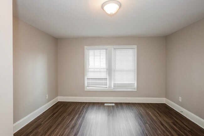 Building Photo - 308 Prince St