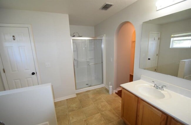 Building Photo - 241 Pine Shadow Ln