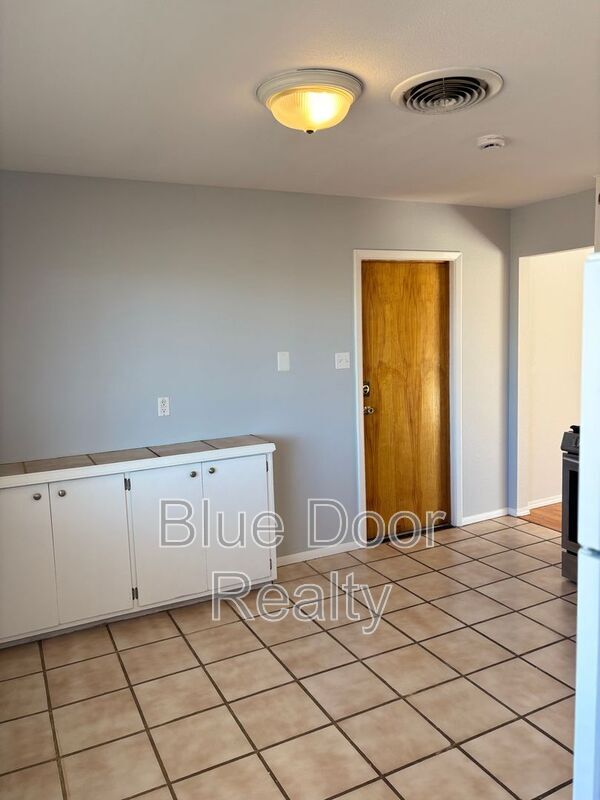 Building Photo - 13412 Turquoise Ave NE