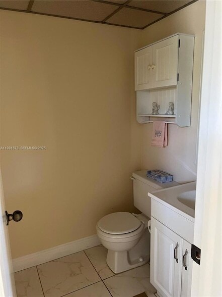 Building Photo - 720 Burgundy L