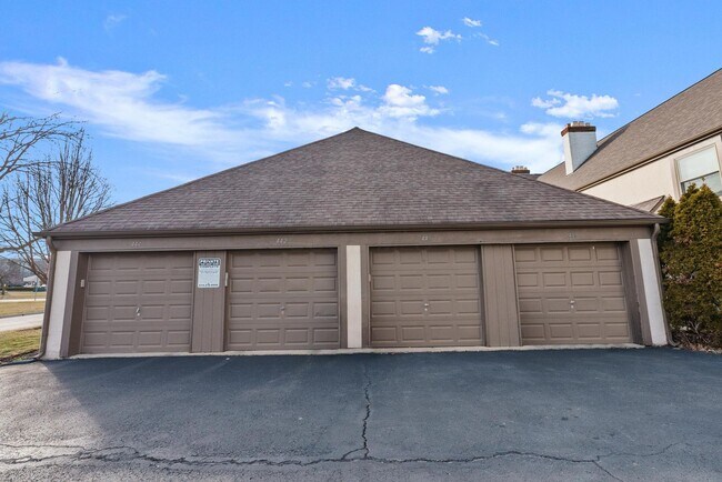 Building Photo - 444 Edinburgh Rd