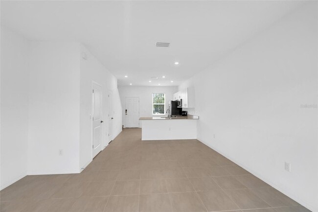 Building Photo - 8765 Daybreak St