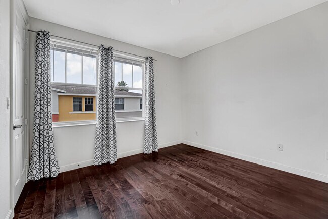Building Photo - 1727 San Benito Way