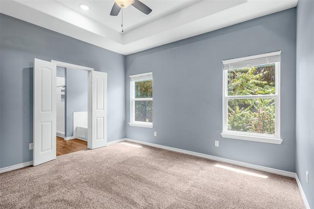 Building Photo - 652 River Garden Dr
