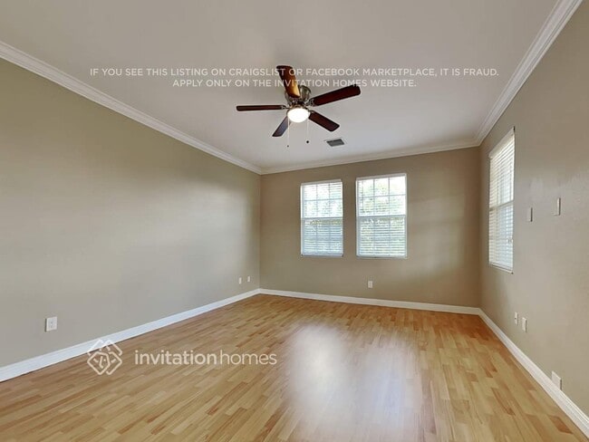 Building Photo - 720 NW 83rd Pl