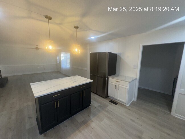 Building Photo - 3806 Airedale Ct