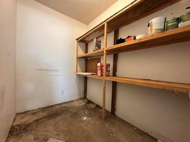 Building Photo - 14286 Arber St