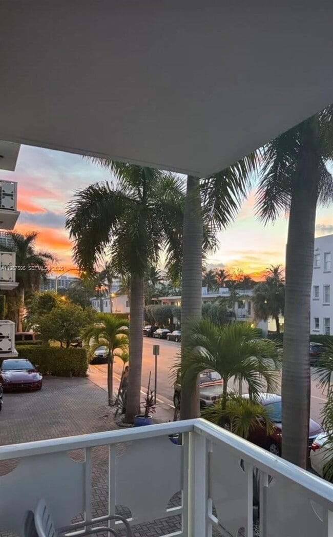 Building Photo - 1498 Jefferson Ave