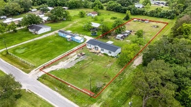 Building Photo - 11105-32nd 1/2 32nd 1/2 St