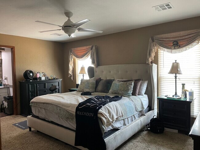 Building Photo - 19201 Aerial Rd