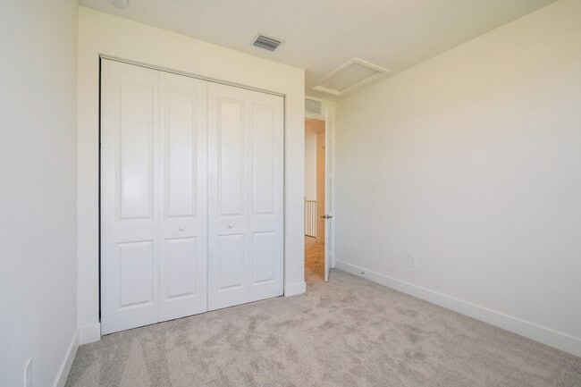 Building Photo - 12290 SW 44th Ct