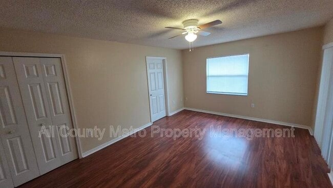 Building Photo - 261 Daisy Estates Dr