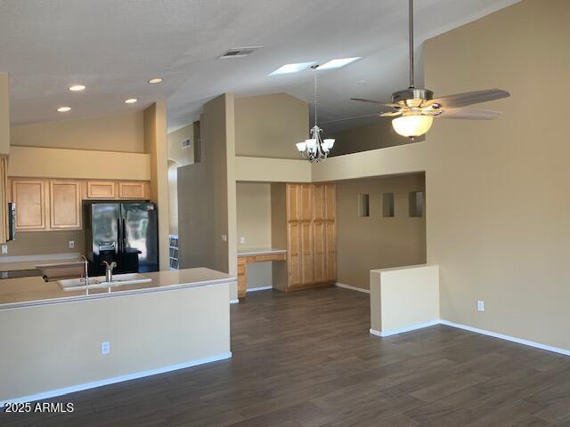 Building Photo - 914 W Azalea Pl