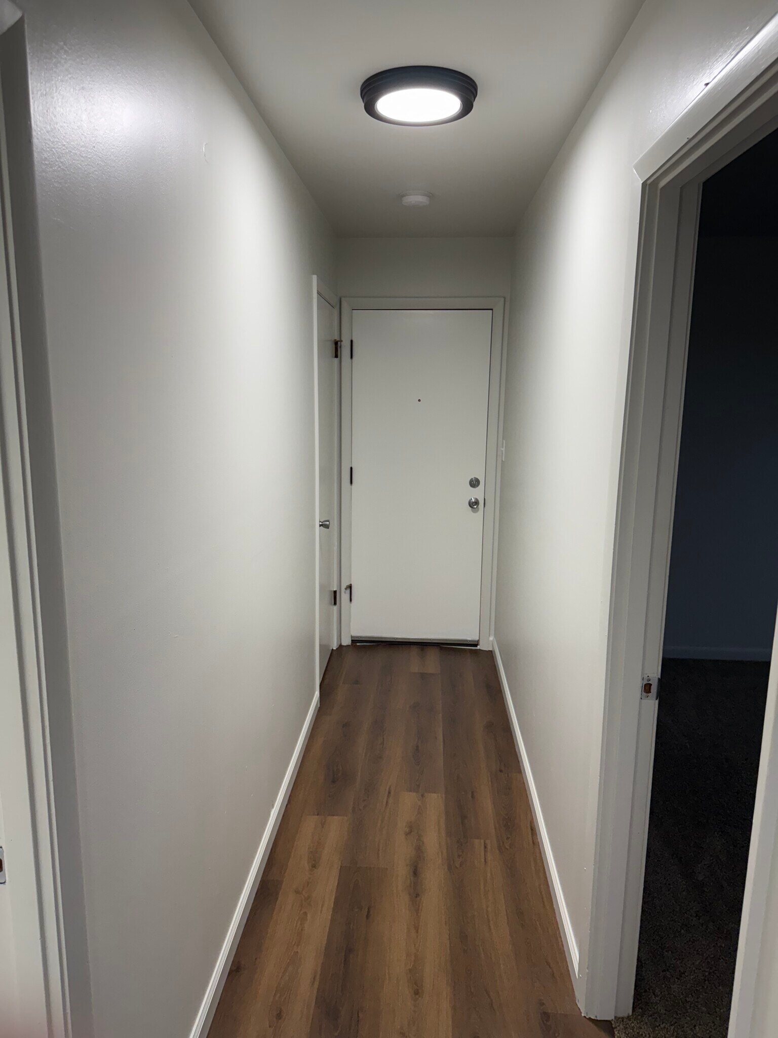 Building Photo - 375 Lynn Dr