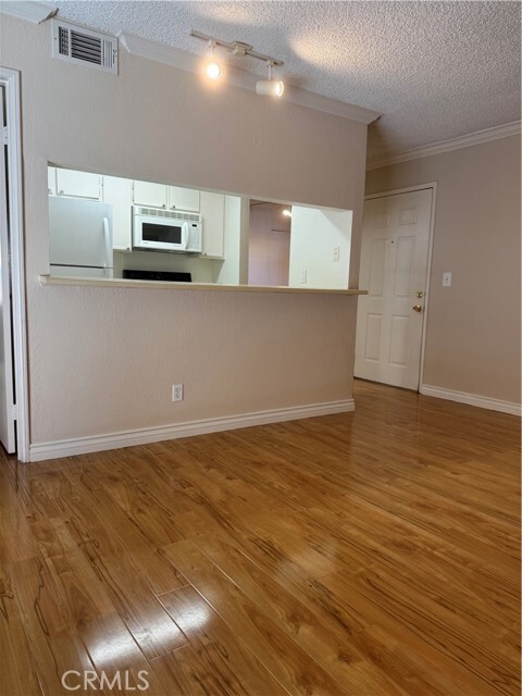 Building Photo - 10655 Lemon Ave