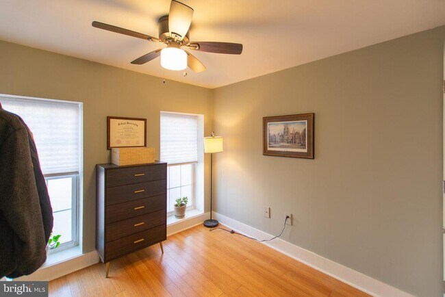 Building Photo - 1814 Christian St