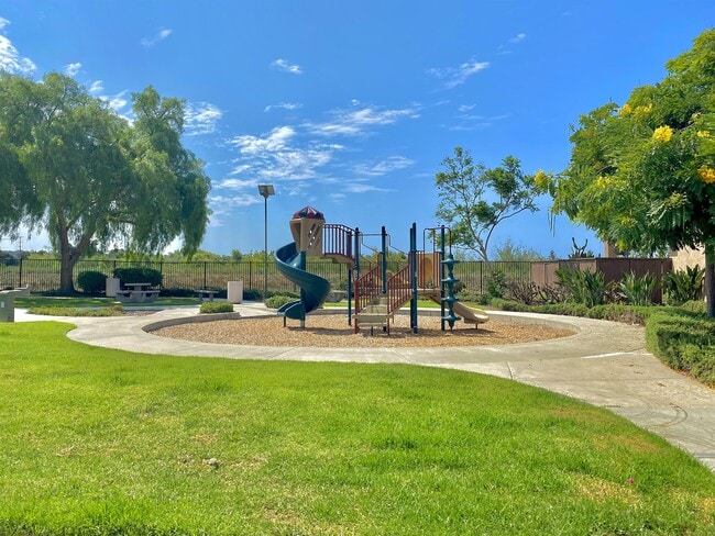 Building Photo - 4460 Brisbane Way