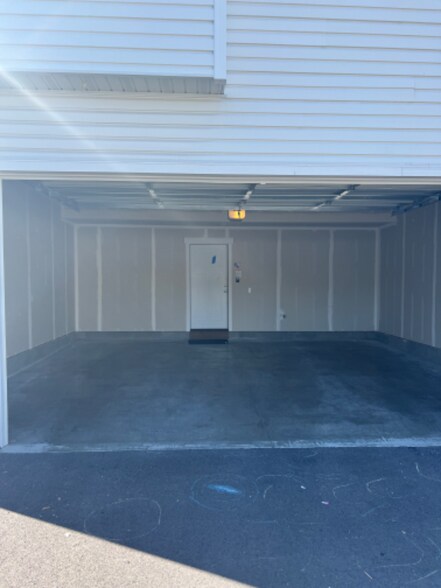 Building Photo - 465 N 30