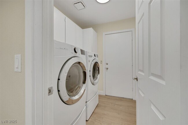 Building Photo - 5504 Tincup Dr