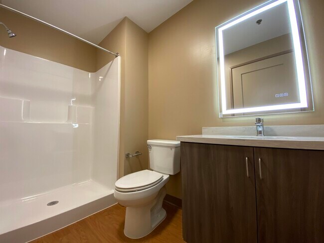 Building Photo - 83 Hanover St