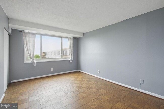 Building Photo - 4410 Oglethorpe St
