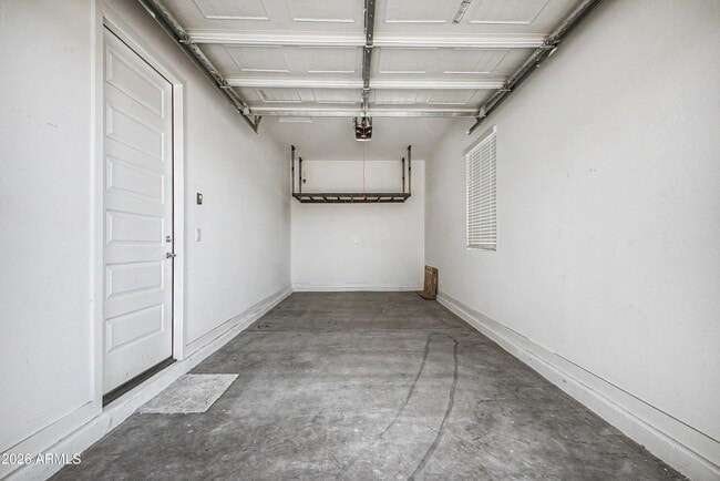 Building Photo - 7646 W Desert Spoon Dr