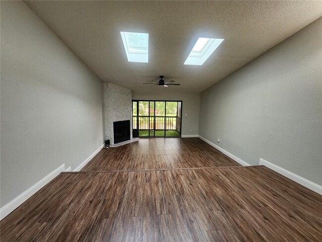 Building Photo - 6236 93rd Terrace N