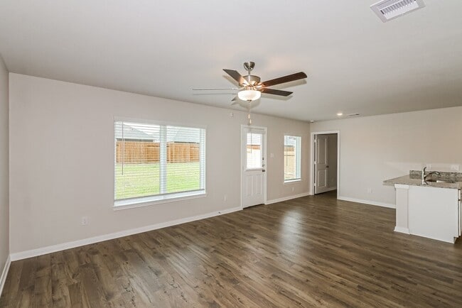 Building Photo - 409 San Miguel Crk Dr