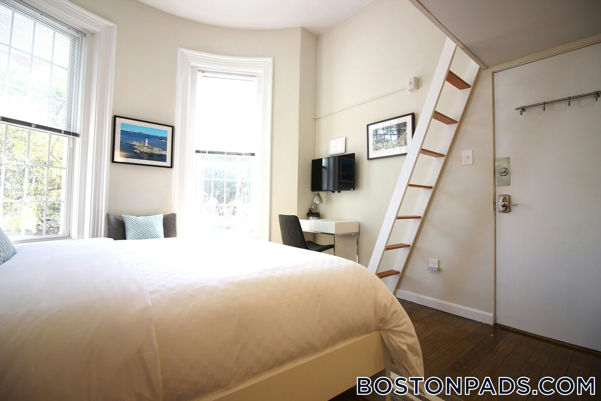 Building Photo - 538 E Broadway