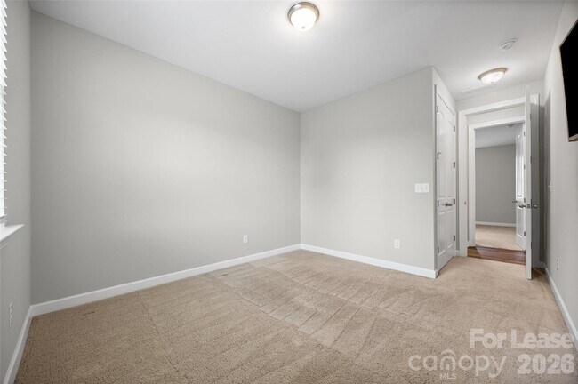 Building Photo - 414 Sandbar Pt