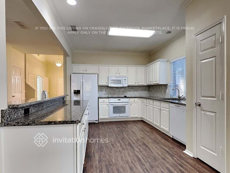 Building Photo - 1900 Fairhaven Ct