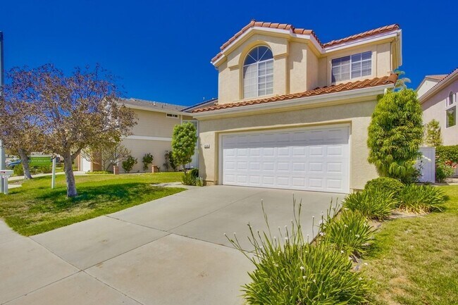 Building Photo - Beautiful 4 Bedroom 2.5 Bath Home in Tierr...